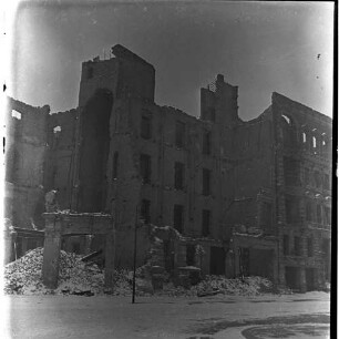 Negativ: Ruine, Kurfürstenstraße 104, 1950