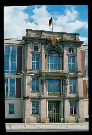 Staatsratsgebäude 9.6.73.