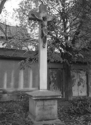 Wegkreuz; Frankfurt, Am Weißkirchener Berg