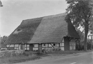 Bauernhaus : Ahrenshoop? Bauernhaus. Straßenansicht