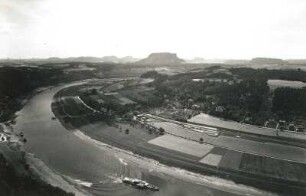 Sächsische Schweiz. Blick von der Bastei über die Elbe nach Südosten
