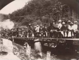 Eröffnung der Bahn Guayaquil-Quito