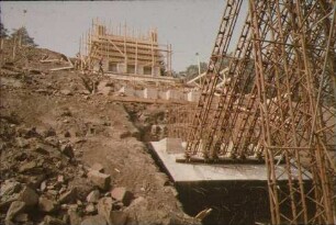 Bauwerk H 62,5, Reisberg-Überführung, Bogenfundament und Lehrgerüst