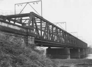 Alte Eisenbahnbarücke Frankfurt-Niederrad/Main