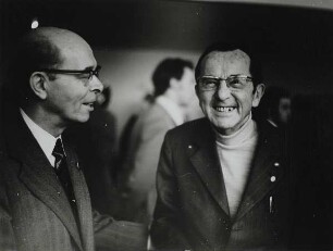 Bruno Apitz und Alexander Abusch : VII. Schriftstellerkongress der DDR vom 14.11.-16.11.1973 in Berlin