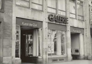 Dresden-Altstadt, Ernst-Thälmann-Straße (heute Wilsdruffer Straße) 7. Wohn- und Geschäftshaus (1958-1961; H. Schneider, H. Terpitz, H. Mersiowsky, M. Arlt) mit Galerie "Kunst der Zeit"