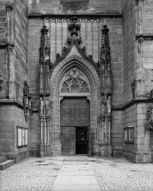 Katholische Kirche Sankt Stanislaus und Wenzeslaus, Schweidnitz, Polen