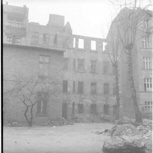 Negativ: Ruine, Eisenacher Straße 52, 1952