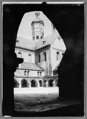 Im Domhof Naumburg