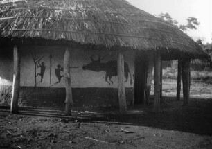 Dessins sur une case d'un village Banda