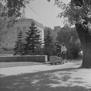 Stadtzentrum und Park am Georgi-Dimitroff-Mausoleum in Sofia