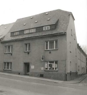 Marienberg, Freiberger Straße 11. Wohnhaus mit Geschäft. Eckansicht
