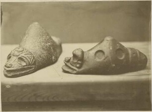 Zwei Steinskulpturen