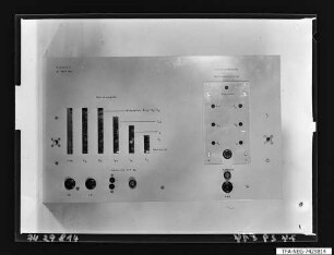 Prüfautomat für Thyristoren, Vorderseite Nr. M18601.4Sp, Foto 1974