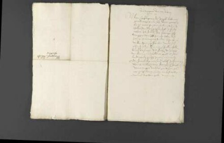 Pfalzgraf Ottheinrich antwortet auf die ihm übermittelte Meldung über die Verhandlungen Herzog Christophs von Württemberg mit Sachsen und anderen protestantischen Reichsfürsten in Religionsangelegenheiten, mit Beilegung mehrerer Zeitungen.