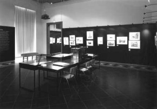 Dresden. Ausstellung "Im Licht Durchs Licht Zum Licht - Hermann Krone, Photograph (1827-1916)" im Albertinum, 14.06.1998-23.08.1998. Seitenkabinett