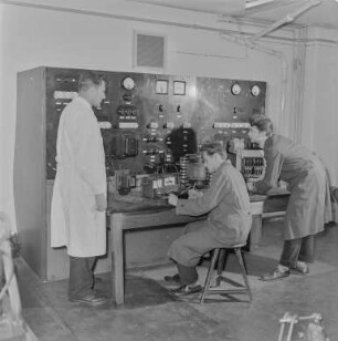 Ingenieur Schule : Bautzen. Ingenieurschule für Fördertechnik, Löbauer Straße 1. Unterrichtsraum