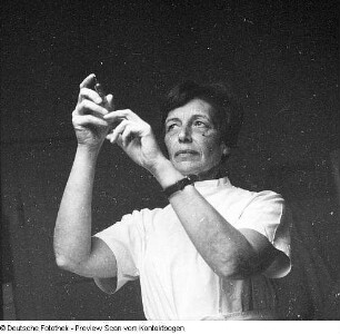 Stellvertreterin des Chefarztes, Frau Dr. Kretzschmar (Chirurgin)