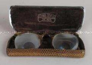 Brille mit Etui von Otto Grotewohl
