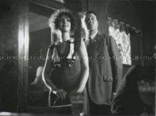 Standfoto aus dem Film "Berlin Alexanderplatz" mit Elisabeth Trissenaar und Günter Lamprecht