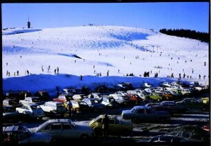 Feldberg: Parkplatz mit Feldberg