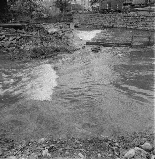 Hochwasserschäden in Freital-Hainsberg (wahrscheinlich bei Hochwasser der Wilden Weißeritz)