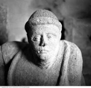 Etruskischer Sarkophag mit Liegefigur des Verstorbenen