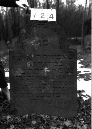 Grabstein 724