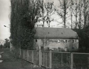 Pirna-Rottwerndorf, Altrottwerndorf 25. Ehemaliger Bauernhof (1701/1800). Wohnstallhaus