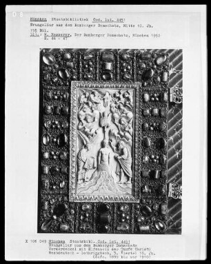Evangeliar aus dem Bamberger Domschatz — Vorderdeckel mit einem Elfenbeinrelief