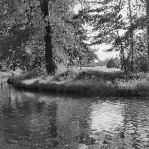 Landschaftsbild. Fließgewässer im Spreewald. : Wobraz krajiny. Groble w Błótach.