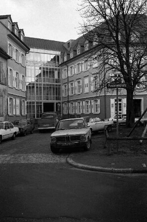 Seniorenzentrum der Arbeiterwohlfahrt Karl-Siebert-Haus in der Fasanenstraße 11. Eröffnung