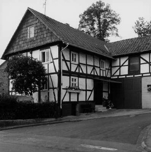 Sontra, Stölzinger Straße 28, Stölzinger Straße, Im Dorf