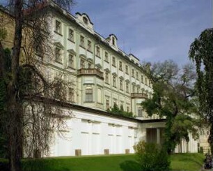 Prager Burg — Adeliges Damenstift