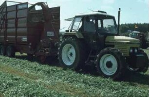 Fotografie: Erntetechnik, Häckselladewagen