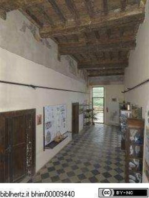 Castello Savelli-Torlonia, Ex-Palazzo della Pretura & Palazzo di Troilo Savelli, Korridor