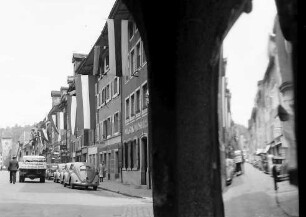Waldshut: Blick durch Tor in die Hauptstraße