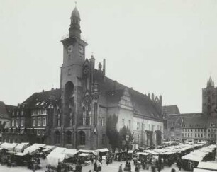 Frankfurt an der Oder, Rathaus : Frankfurt an der Oder. Rathaus mit spätgotischen Backsteingiebel