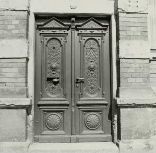 Glauchau, Haustür eines Wohnhauses