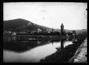 Mainspitze mit Spitzen Turm und Burg
