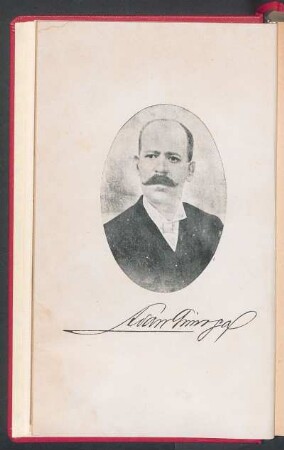 [Fotografía de] Adán Quiroga