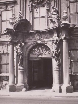 Österreich, Wien, Palais Kinsky, Portal