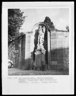 Skulptur des Erzengels Gabriel