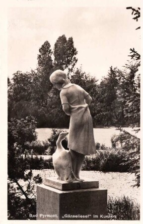 Gänseliesel-Standbild