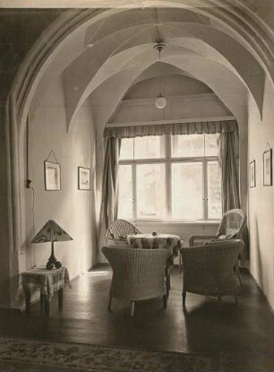 Sachsenburg. Schloß. Nische im Wohnzimmer