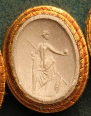 Venus (Aphrodite) die Siegerin, hält den Apfel der Eris in der Hand (Daktyliothek, Supplement)