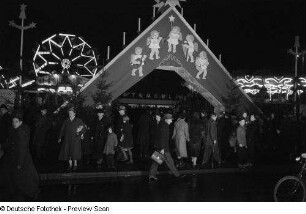 Leipziger Weihnachtsmarkt bei Dunkelheit