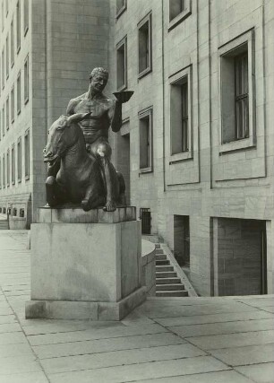 Bacchus, auf Esel reitend