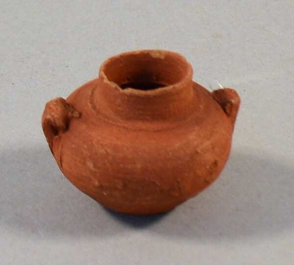 Clay vessel (miniature)