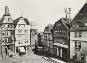 Fritzlar, Markt : Fritzlar. Wohn- und Geschäftshäuser am Marktplatz